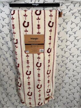 Wrangler oversized ultra plus throw